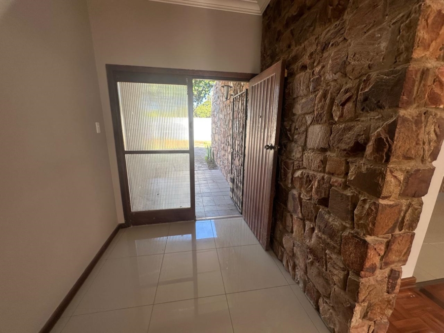 4 Bedroom Property for Sale in Bothasrus Eastern Cape